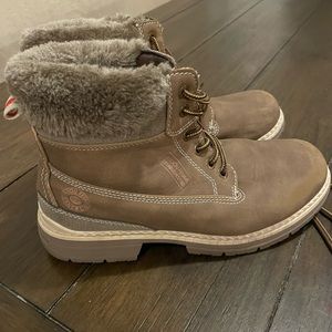 Anjoufemme Snow Boots